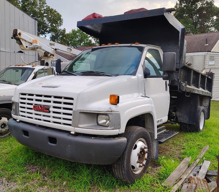 2005 GMC C5000 - Image 3